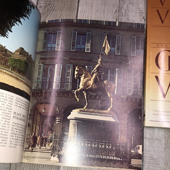 Vintage set of Europe travel guide books - Picture 4 of 8